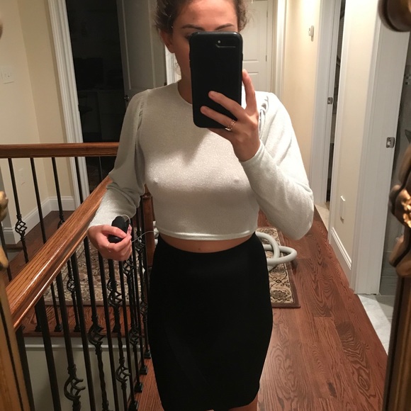 Crop Top Sweater - Picture 6 of 7